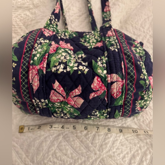 Vera Bradley purse Lilly of the valley with bows - Picture 8 of 11